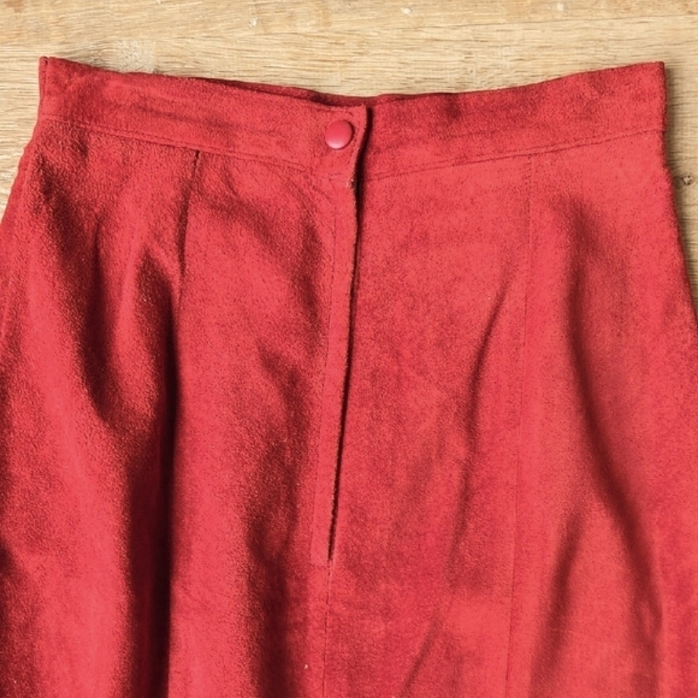 DANIER Elegant Red Suede Pencil Skirt Size 4 - Picture 7 of 7